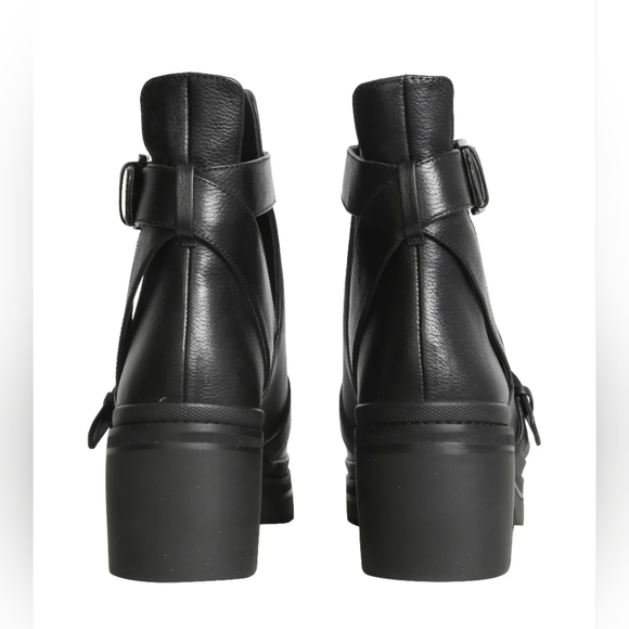 MICHAEL Michael Kors Black Ankle Boots - Picture 3 of 9